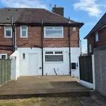 3-Bedroom House W Free Parking, Near Man Airport!
