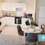 Modern Apartment Old Trafford Stadium