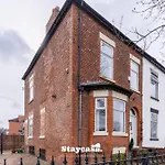 Longsight Luxury 5Br Home Free Parking Sleeps 12!