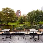 Mcr City Condo Free Parking Gym Terrace