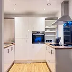 Luxury Media City Apartment Salford