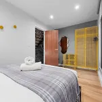 Free Parking - Roof Terrace - Luxury Townhouse