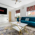 Spacious 4Bd 3Bt Home - Etihad - Coop - Pool Table - Free Parking