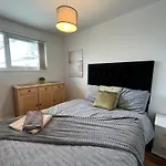 Cosy 2 Bedroom Apartment In Manchester
