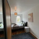 Cosy 2 Bedroom Apartment In Manchester