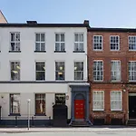Piccadilly Garden Apartments