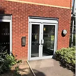 Large, Spacious And Modern Apt For 4 In Manchester