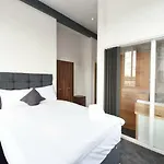 Stunning High Spec Sleep 14