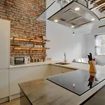 The Lightwell Apartments - Stunning, Central, Luxurious