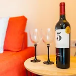 Wenlock Way House, Luxury Serviced Accommodation