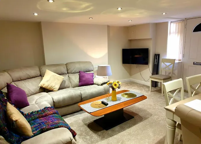 Elegant 2 Bed Apartment In Manchester