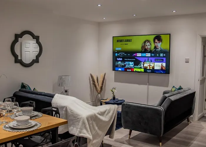 Bv Comfy Spacious 3 Bedroom House At Tatton Street Manchester