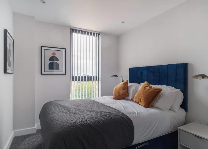 Stunning Brand New City 3Bed Apartment!