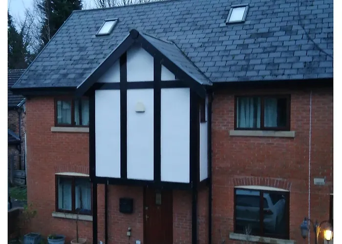 Dobcross Close