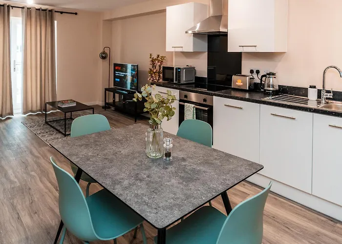 Entire 2 Bedroom And 2 Bathroom Apartment In Manchester City -Free Underground Parking