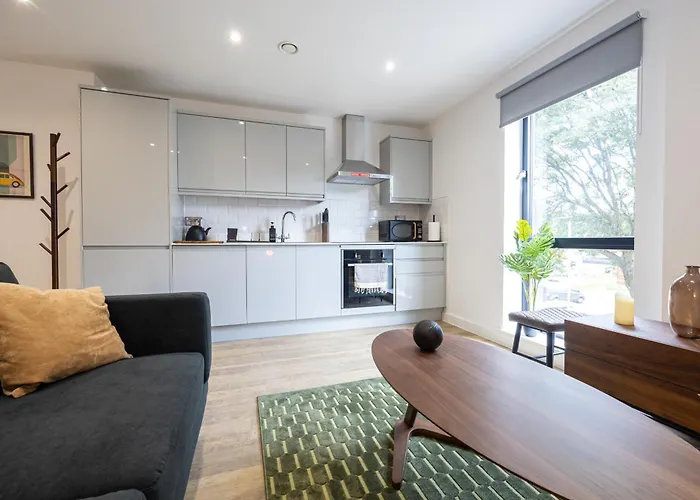 Oscar House - 2 Bed City Apartment