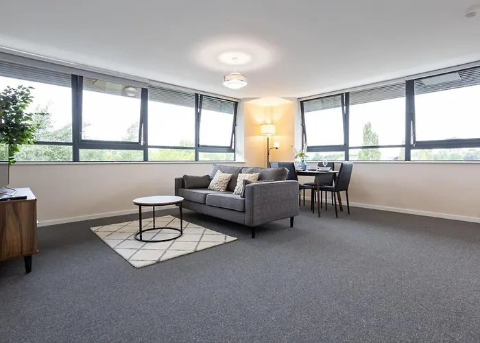 Lovely 2 Bedroom Modern Apartment Manchester