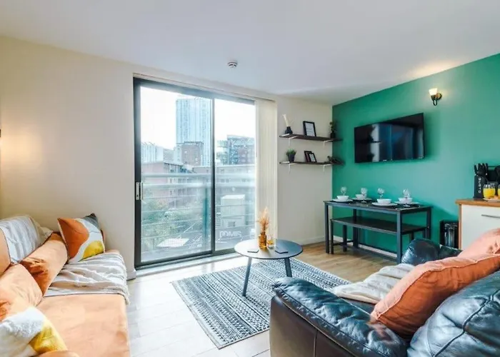 Modern 2Br Near Manchester City Centre - Free Parking Garage