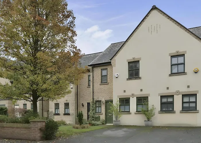 Cozy Manchester Hideaway With 2 Bedrooms