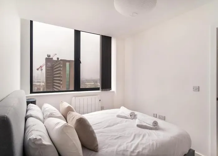 Snug 1Br Apt, 4Ktv-Free Parking