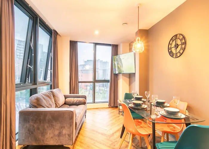 Fabulous 2 Bedroom Apartment In Manchester Centre