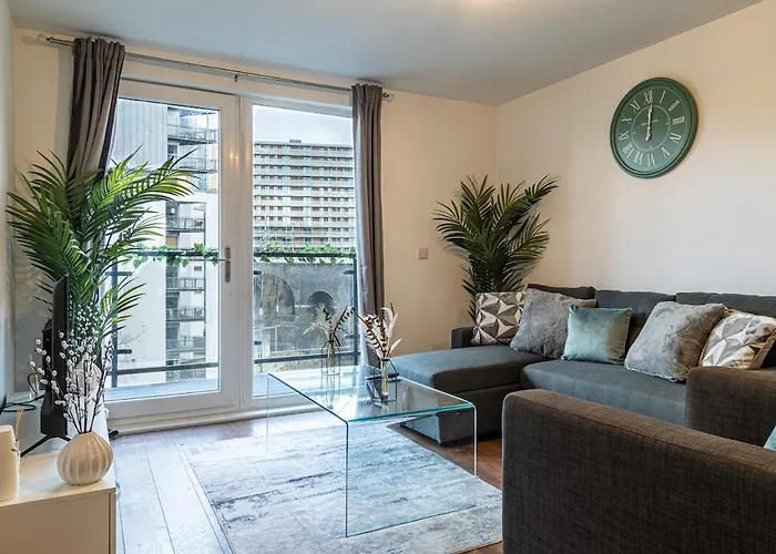 Manchester City Centre ,Salford,Lakeside Apartment