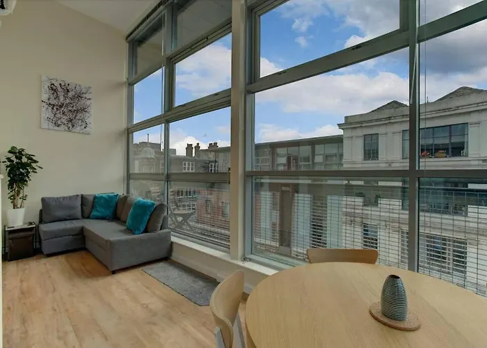 City Superhost - Stunning City Centre Penthouse Over Two Floors