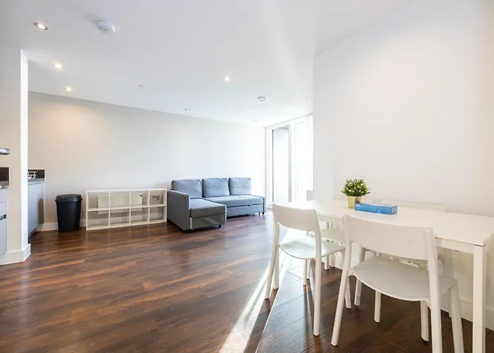 2 Bed Flat In City Centre Near Oxford Road O2 Ritz
