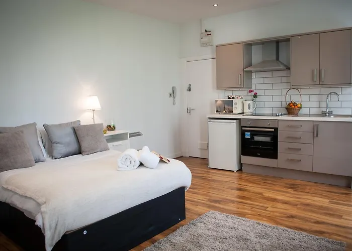Piccadilly Garden Apartments