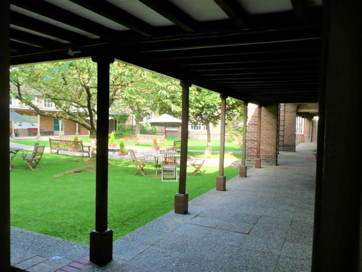 Luther King House Hotel