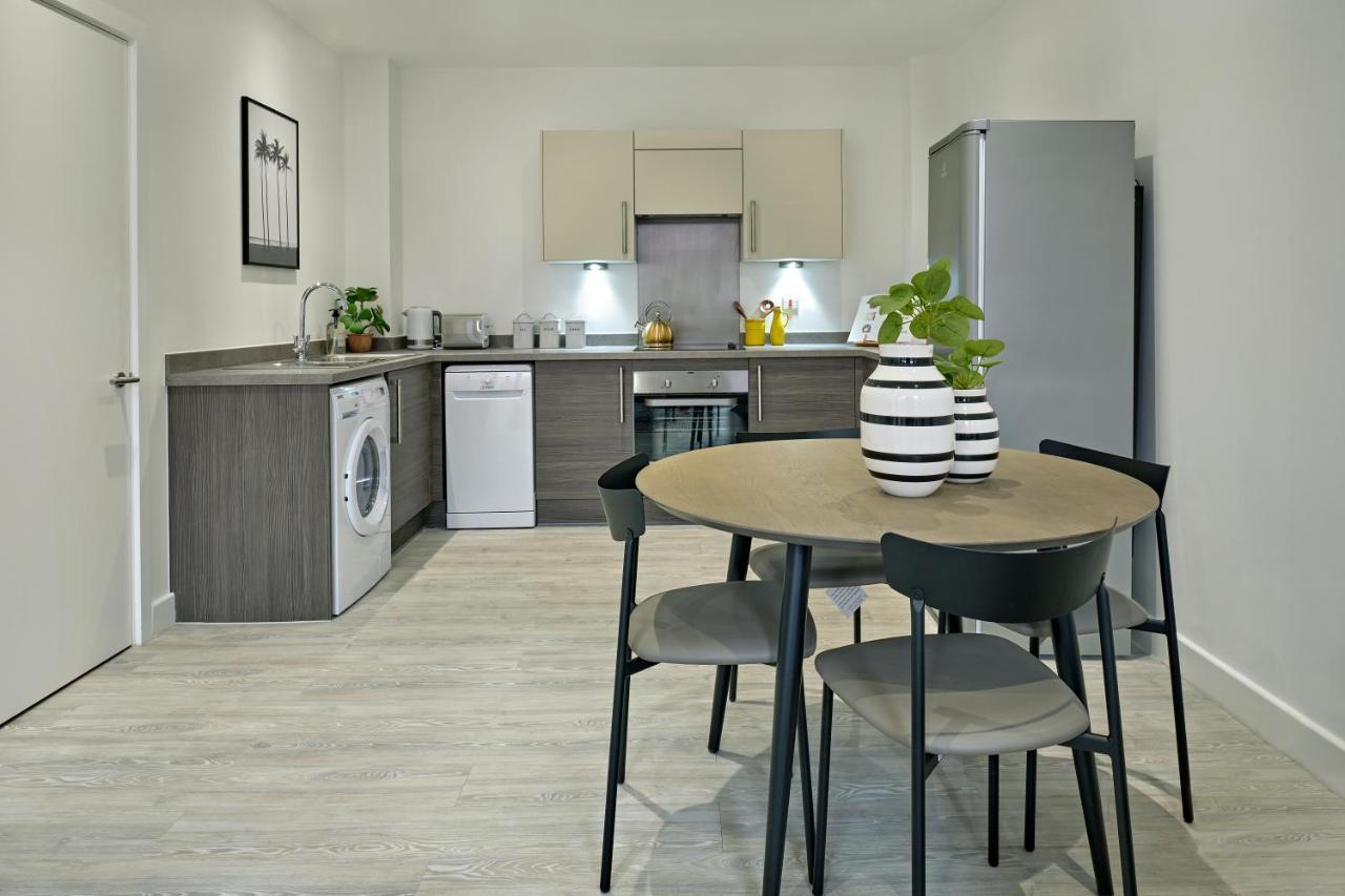 Apartment Media By Charles Hope *