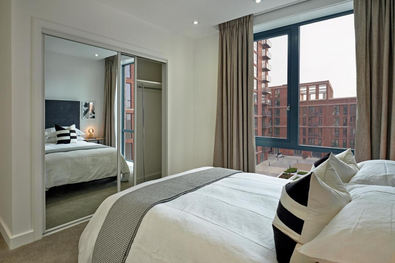 Media By Charles Hope Apartment Manchester