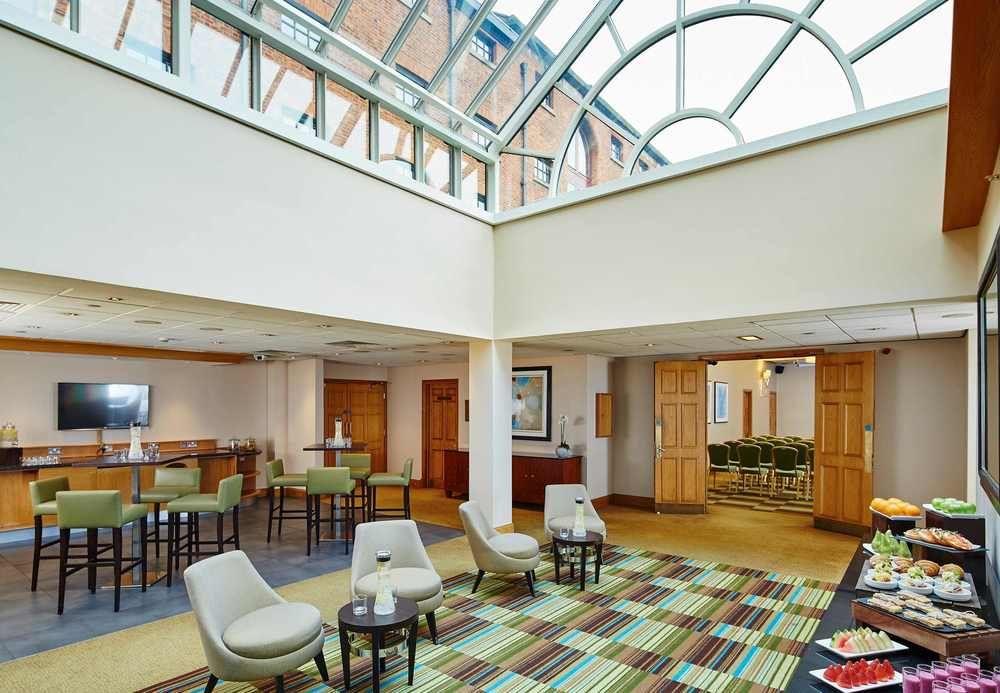 Marriott Victoria & 4*