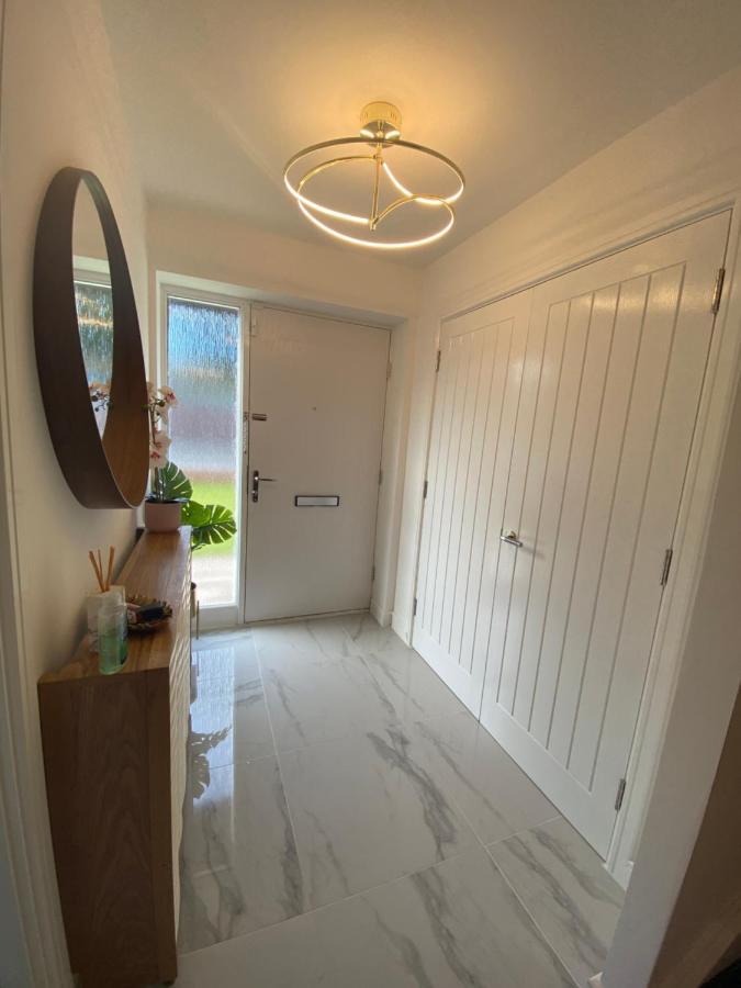 Homestay New Modern King Size With Ensuite And Parking