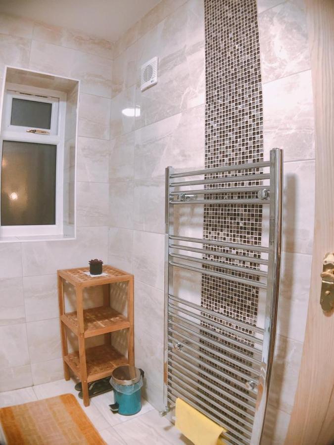 Comfortable Double Bedroom Lovely Apartment