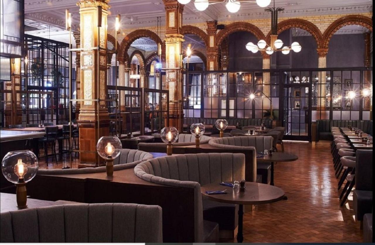 Beautiful 4 Bedroom Victorian Sleeps 7 Stockport Apartment Manchester