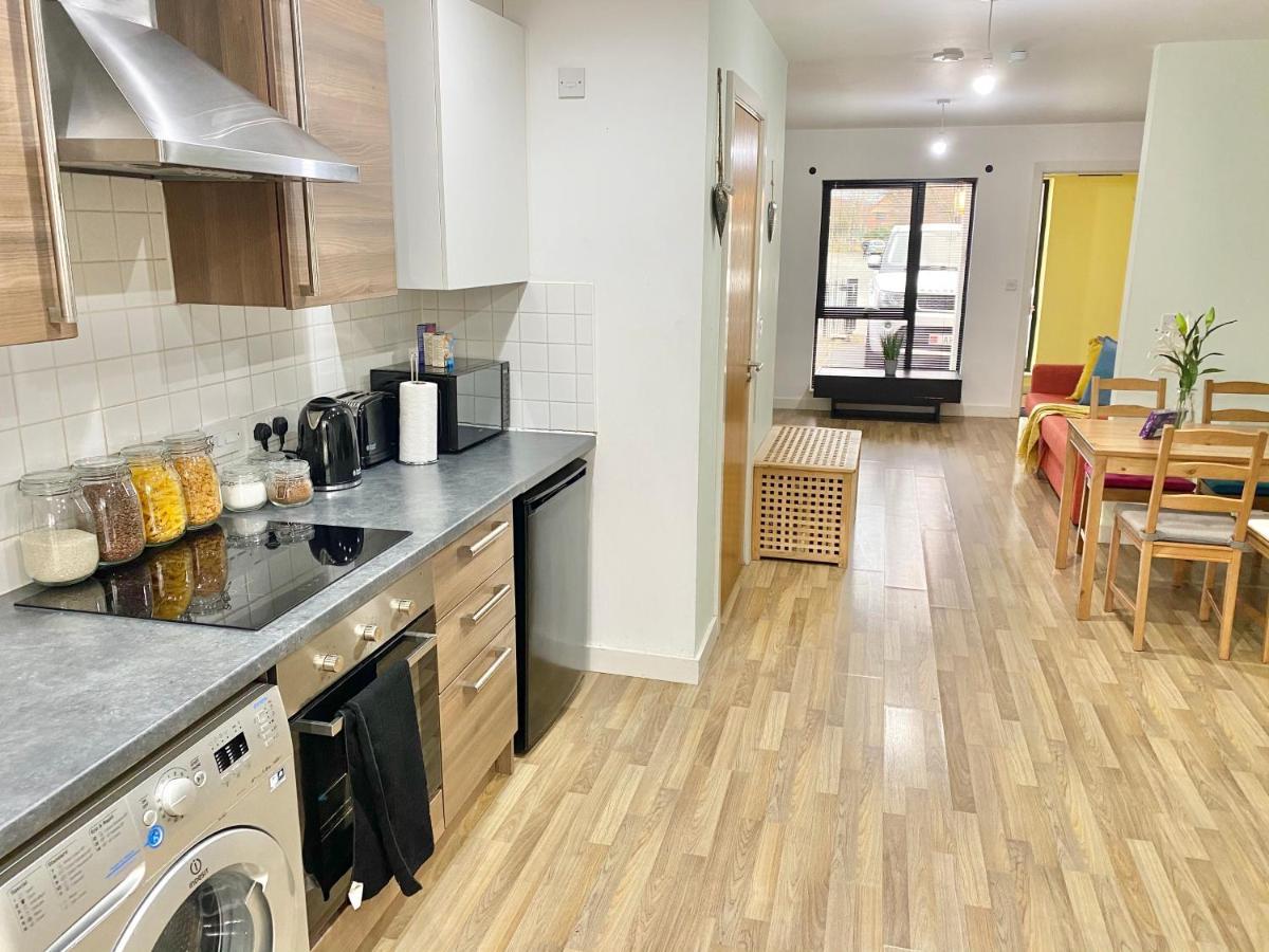 Apartment Spacious 5 Bed Townhouse Manchester, Salford Qauys - Two Bedroom With Parking Manchester