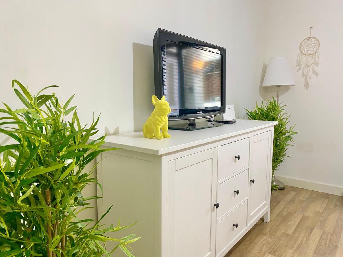 Spacious 5 Bed Townhouse Manchester, Salford Qauys - Two Bedroom With Parking * Manchester