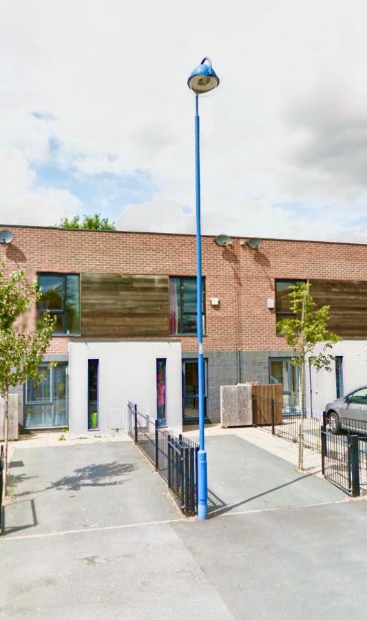 Apartment Spacious 5 Bed Townhouse Manchester, Salford Qauys - Two Bedroom With Parking *
