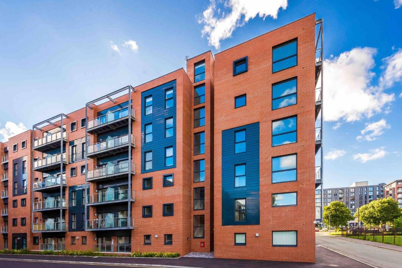 2 Bedroom Hosted By Mcr Dens Apartment *