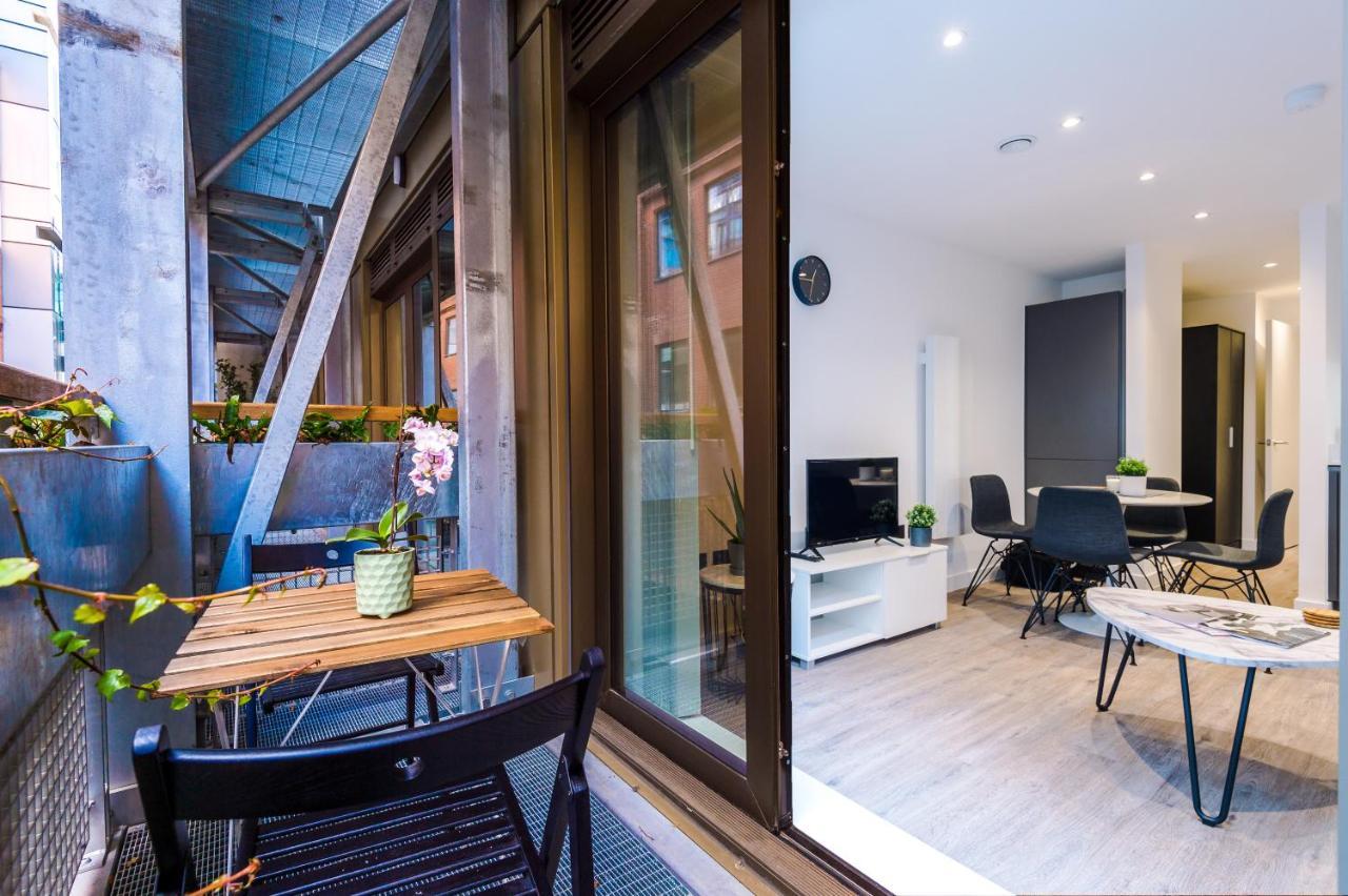 Hilltop Serviced - Piccadilly Apartment *