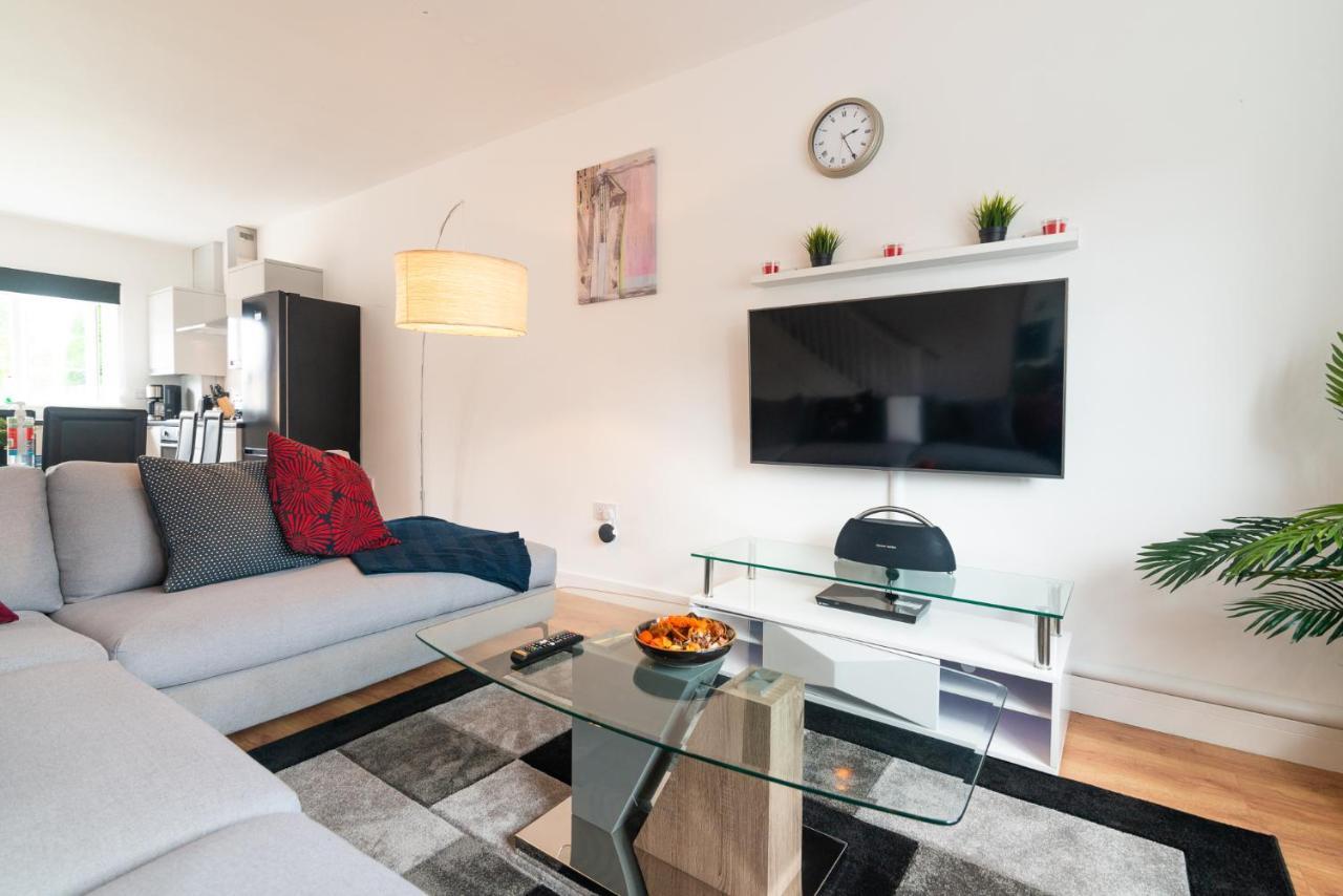 Mosh Homes Apartment