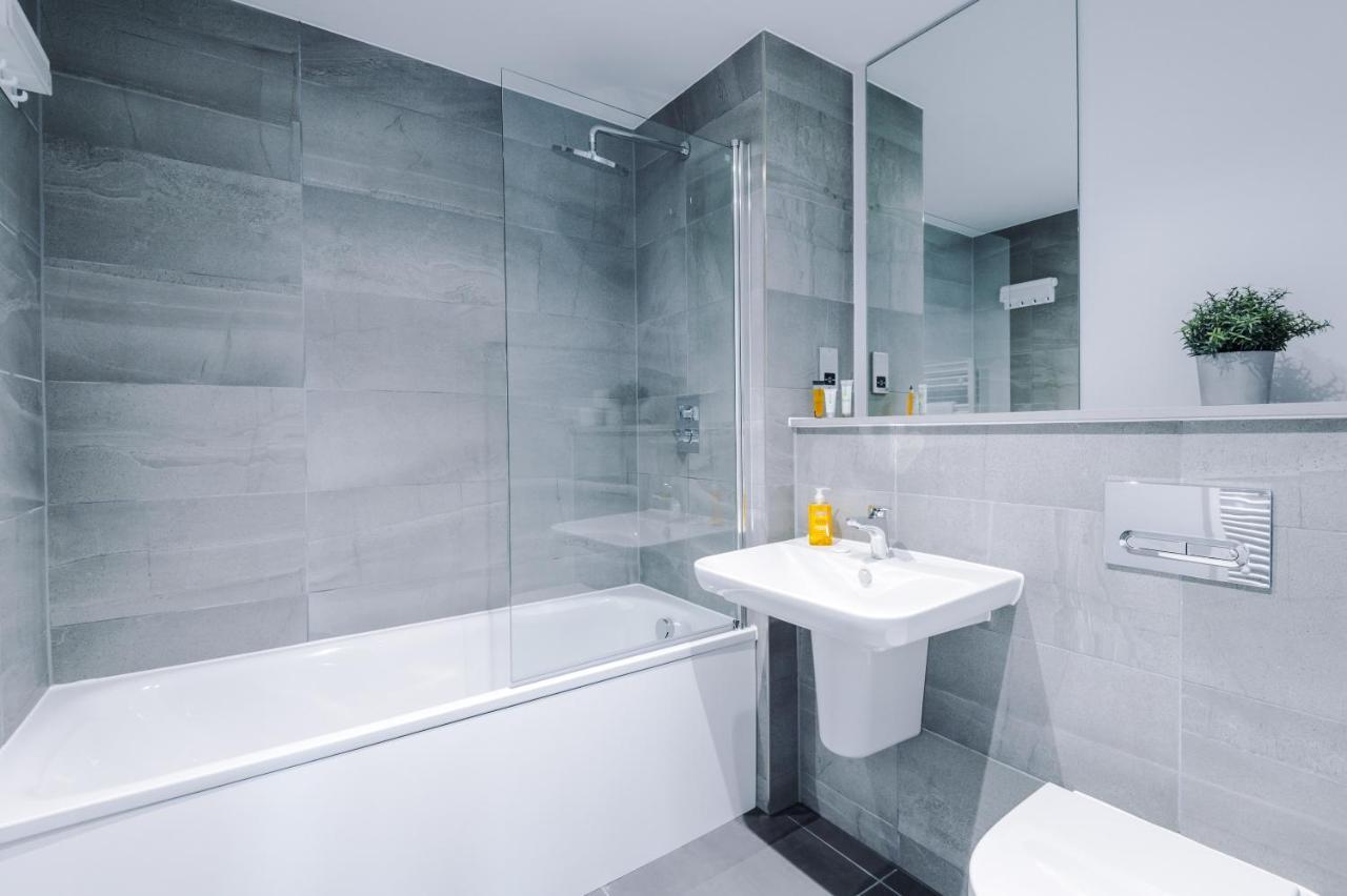 Hilltop Serviced - Deansgate Apartment Manchester