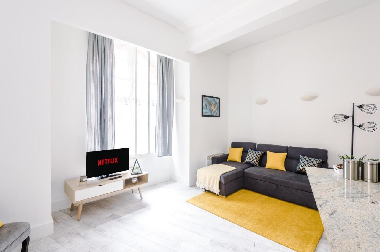 Dreamz -modern & Stylish Flat In Centre Apartment *
