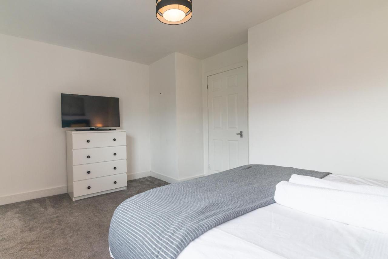 Mosh Homes Apartment