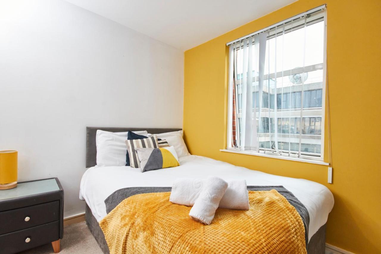 Apartment Stylish Gem - Sleeps 10! *