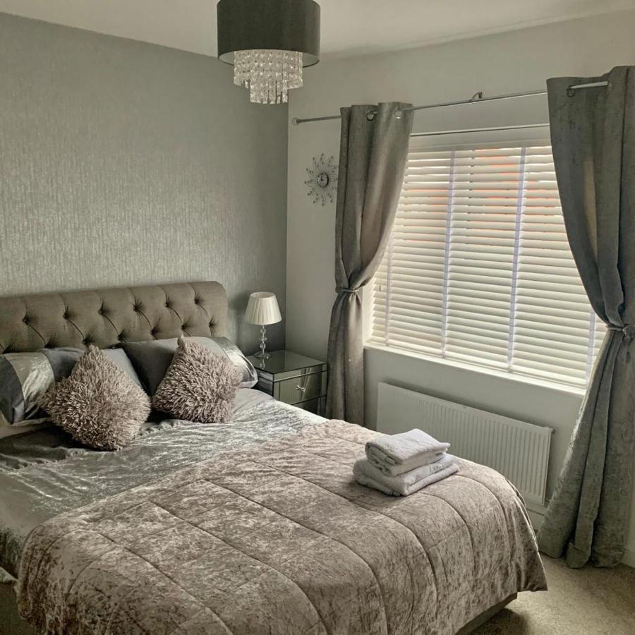 Kay's Place - Modern 3 Bed Manchester