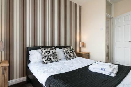 Gardner Holidays House Apartment Manchester