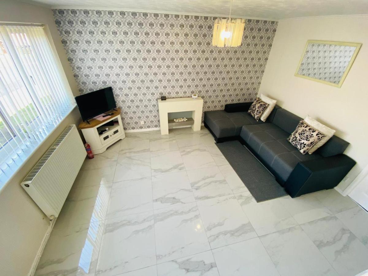 Gardner Holidays House Apartment Manchester