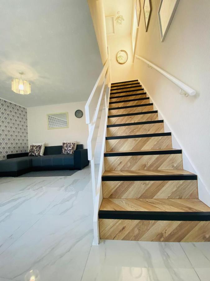 Gardner Holidays House Manchester